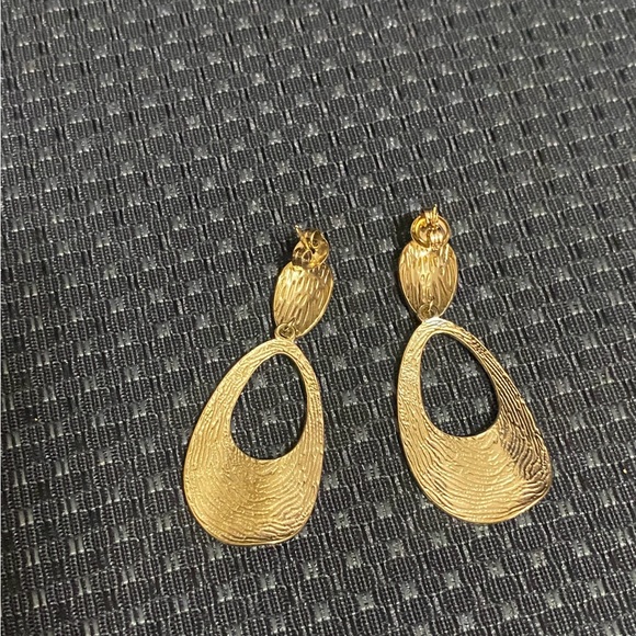 NEW Vintage 18k Gold Plated Pierced Drop Oval Earrings - Picture 3 of 3